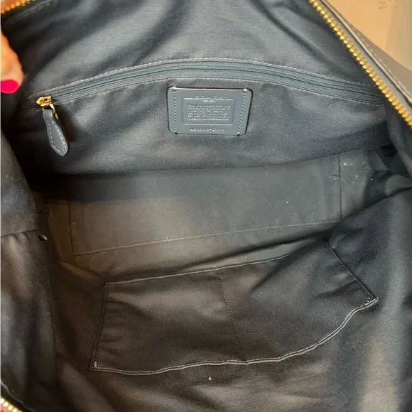 Coach Navy Blue Suede and Pebbled Leather Kleo Carryall 2021 - Picture 6 of 7